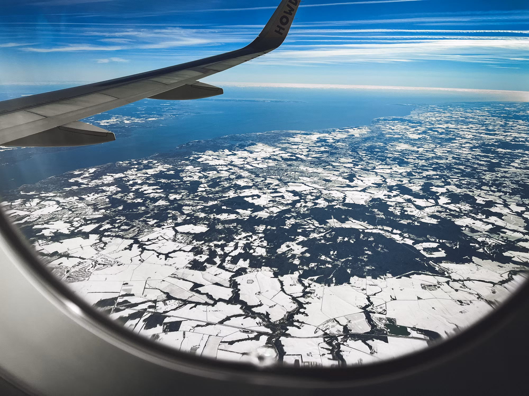 Exploring the Future of Smart Airports: Innovation and Technology